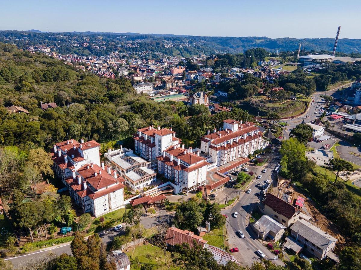 Apto No Centro De Gramado Com Piscina Termica Exterior photo